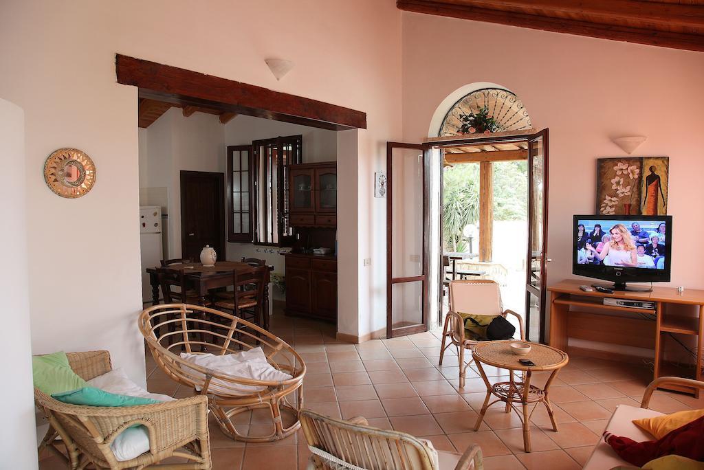 Casa Vacanze Al Ma Gi Villa กัสเตลลัมมาเร เดล โกลโฟ ภายนอก รูปภาพ